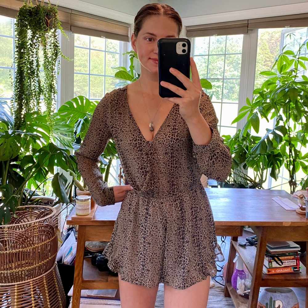 ASTR The Label Long Sleeve Romper Size S